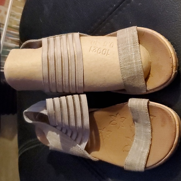 Skechers Shoes - Sketchers size 6